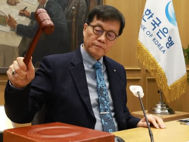[속보] 진퇴양난 빠진 한은, 기준금리 5연속 동결