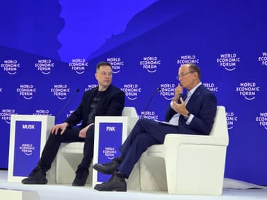 머스크, 내년말쯤 상용화된 로봇 나온다