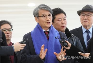 '김건희 디올백 선물' 최재영 목사 특검 출석…"검찰수사 미진"