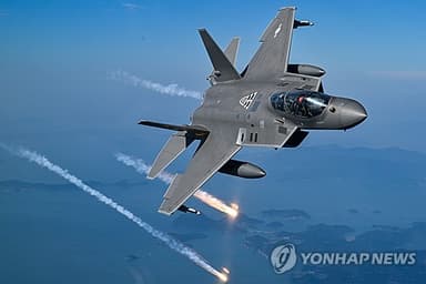 방사청 "KF-21에 공대지 무장능력 2027년부터 적용"