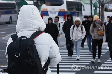 올겨울 들어 가장 추운 아침…칼바람에 체감 영하 20도