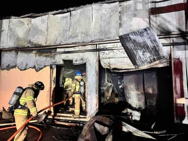 인제 황태 가공공장과 영월 주택서 화재…2명 부상