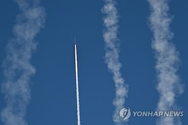 中, 2일째 '포위훈련' 실시…대만 남북 해역에 장거리 실사격(종합2보)