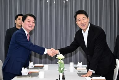 오세훈·안철수, 지방선거 논의…"국힘, 잘못된 과거 절연해야"