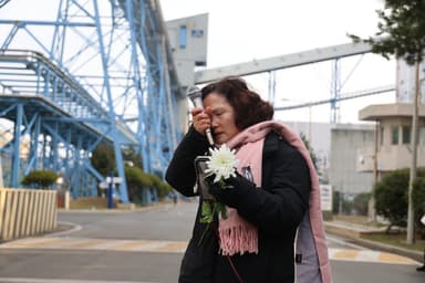 24살 김용균의 일곱번째 제삿날…엄마는 그곳에서 또 무너졌다