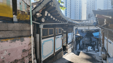 [영상]“재개발 호재 있다는데” 성북구 한옥집, 5억까지 떨어졌다[부동산360]