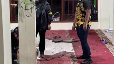 인도네시아 학교 폭발 54명 부상..."용의자는 학생"