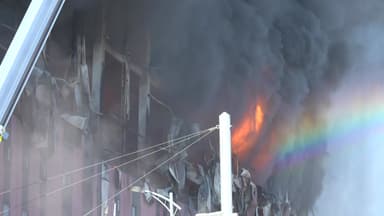 천안 물류센터 화재, 9시간 30여 분 만에 큰 불길 잡아