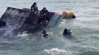 충남 태안 어선 전복 3명 사망...실종 선장 수색