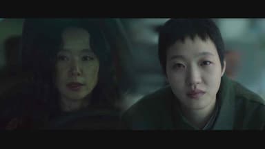 감옥 간 전도연·김고은...10년 만에 스릴러로 재회