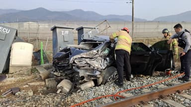 보성서 승용차-새마을호 열차 충돌...1명 심정지