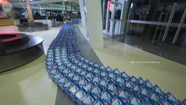 [나우쇼츠] 시리얼 상자 만 6천 개를 도미노로...세계 신기록