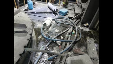 전주 사료 공장서 폭발사고...3명 부상