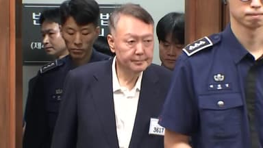 '사상 초유' 재판 중계...윤 발언·CCTV까지 공개