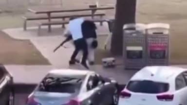 '총격범 맨몸 제압' 시민 영웅 화제...'홀로코스트' 생존자도 희생