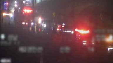 경기 시흥서 택시 들이받은 승용차 전복...2명 이송