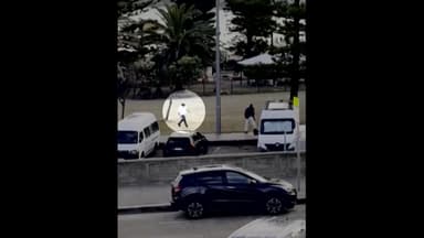 총격범과 몸싸움 끝에 숨진 60대 부부...'블랙박스에 찍힌 영웅들'