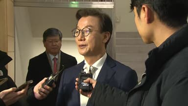 '통일교 의혹' 전재수, 14시간 반 경찰 조사..."금품수수 없었다"