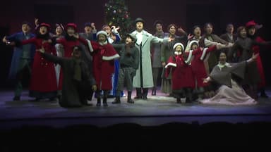 무대에서 즐기는 캐럴...'스크루지' '호두까기'