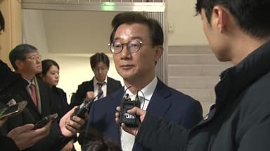 '전재수 고강도 조사' 경찰, 진술·압수물 분석 주력