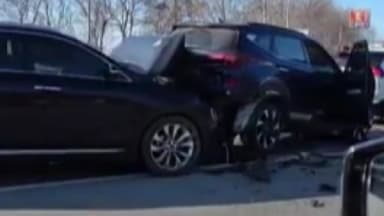 서해안고속도로 차량 5대 연쇄추돌...8명 경상