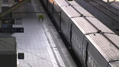 철도노조, 오늘 총파업 유보...모든 열차 정상 운행