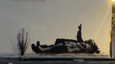 '길바닥에 누운 아이들'...뱅크시, 런던에 '아동 노숙' 다룬 새 작품