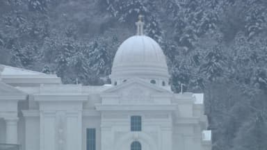 경찰, '통일교 의혹' 수사 속도...UPF 전 회장 13시간 조사