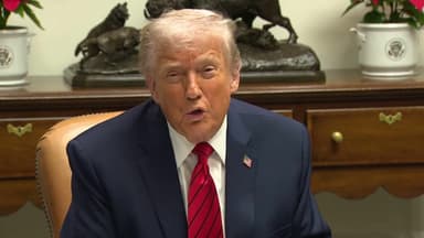 트럼프 "면허 취소"·백악관 "기자 해고" 압박...'크리스마스의 악몽'