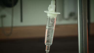 한파에 술 마시고 바깥에 있으면 위험...'저체온증' 3명 응급실행