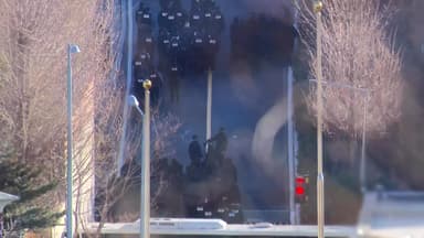 차벽·스크럼·총기 소지...긴장의 연속이었던 '윤석열 체포' [앵커리포트]