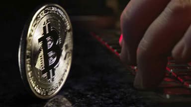 미, '김정은 정권 금고지기' 현상금 100억..."훔친 암호화폐 세탁"