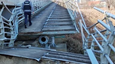 광주 서구 보행교 붕괴...인명 피해 없어