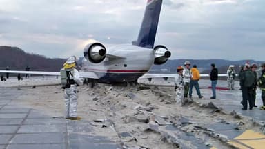 방위각시설 '절반' 개선 완료...활주로이탈방지시설은 2028년에야