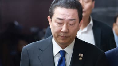 김병기 원내대표직 전격 사퇴...국힘 "의원직도 내려놔야"