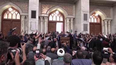 이란 시민들 다시 거리로...'화폐 가치 폭락·물가 급등' 들끓는 민심