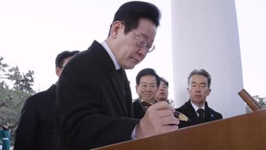 이 대통령, 새해 첫 일정 현충원 참배..."대한민국 대도약 원년으로"