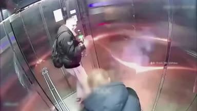 [나우쇼츠] 러시아 청년들, 건물 승강기에서 화려한 불꽃 쇼