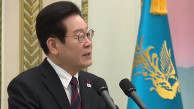 이 대통령, 청와대 시무식..."공직자 역사적 사명 다해달라"