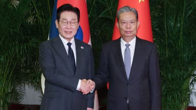 이 대통령 "민의 대표해 공감대 확장 믿어"...자오러지 "정상 궤도 복귀"