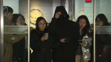 '강선우 1억' 전 사무국장 15시간여 조사..."돈 받은 적 없다" 혐의 부인