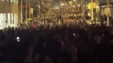 이란 경제난 시위 격화..."시위대 총격에 경찰관 2명 사망"