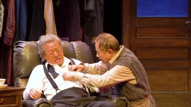 이순재 떠난 무대 지키는 원로들...'노장 과시' 박근형·김영옥