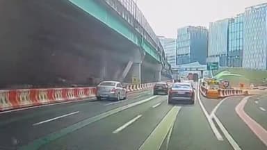 [제보영상 16번] 과천 "고속도로 운전 중에 건축자재 덮쳐"