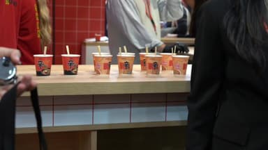 라면도 딸기도, 세계인이 빠졌다!...K-푸드 수출 '신기록' 질주