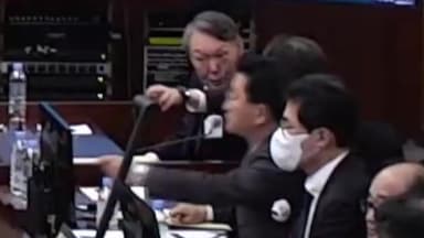 '작전 성공' 자화자찬하더니...'침대 재판'도 특검 탓