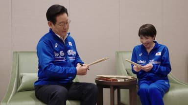 '교류 역사' 호류지 함께 방문...드럼 세트 선물도