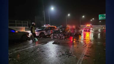 도로 살얼음에 차량 '쾅쾅' 연쇄추돌...5명 부상