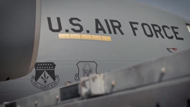 "미, 24시간 내 이란 개입 가능성"...미군기지 철수 권고