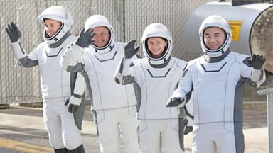 '건강 문제 첫 조기 귀환' ISS 우주 비행사 4명, 지구에 무사히 도착